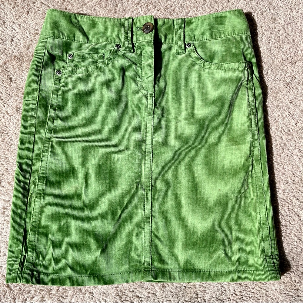 Ann Taylor Green Corduroy Skirt - Size 0